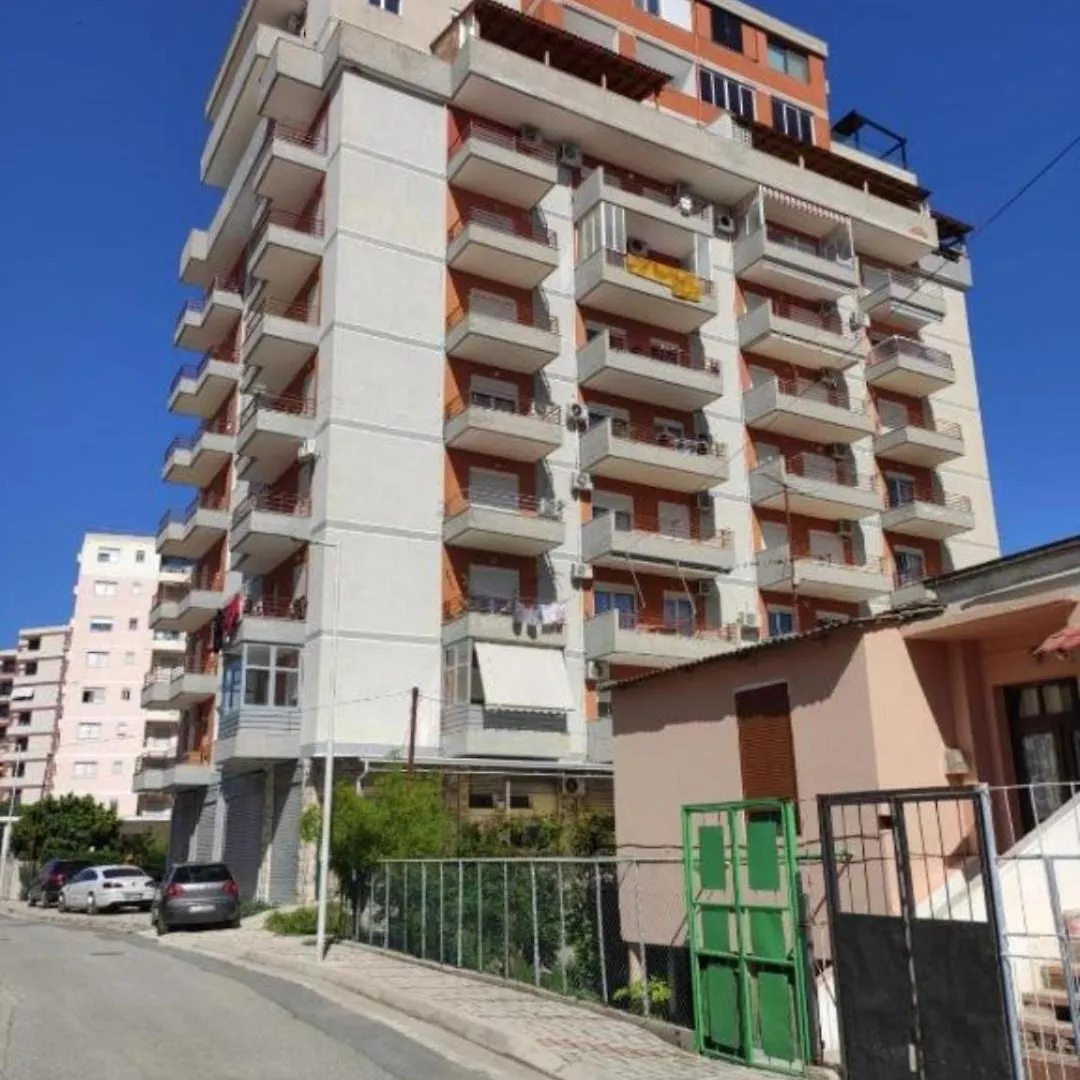 Amal Vlora Apartament Albania